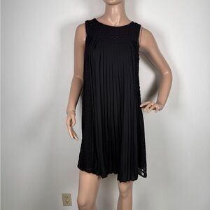 Black Pleated Sleeveless Dress